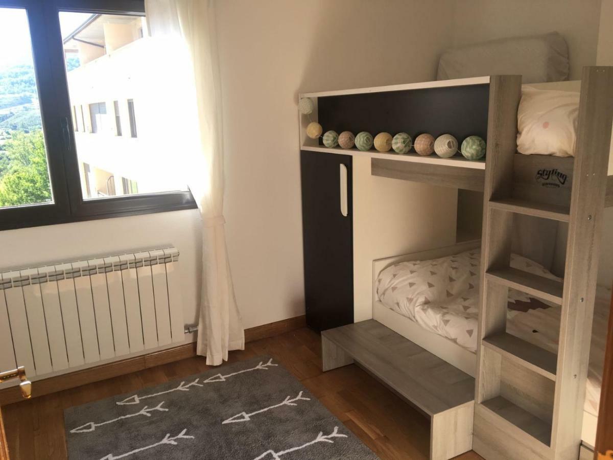Apartamento Ezcaray Con Piscina Zorraquín Eksteriør bilde