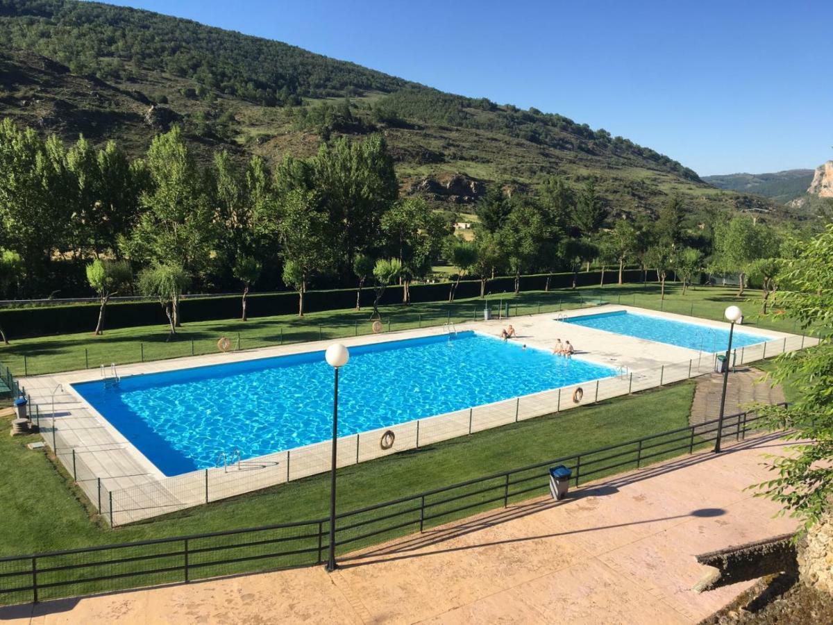 Apartamento Ezcaray Con Piscina Zorraquín Eksteriør bilde