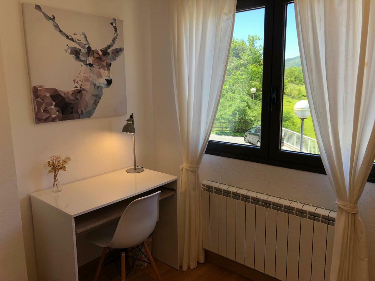Apartamento Ezcaray Con Piscina Zorraquín Eksteriør bilde